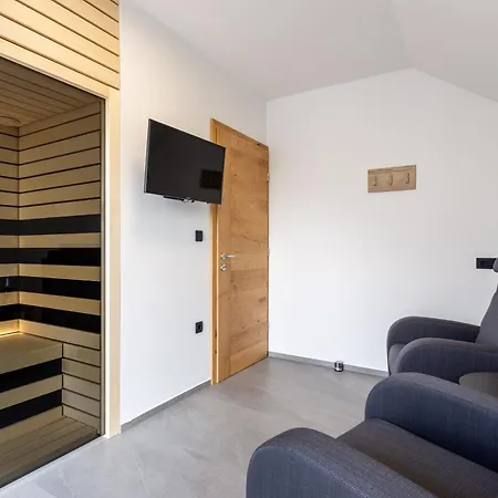 Hisa Urma Villa