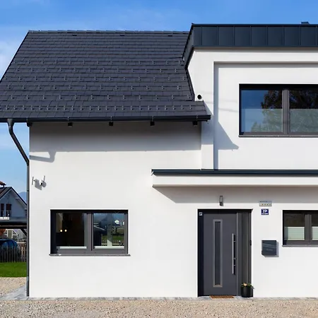 Hisa Urma Villa *