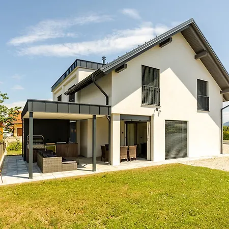 Hisa Urma Celje